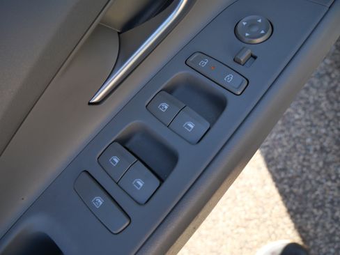 Used 2025 Hyundai Elantra SEL FWD image 19