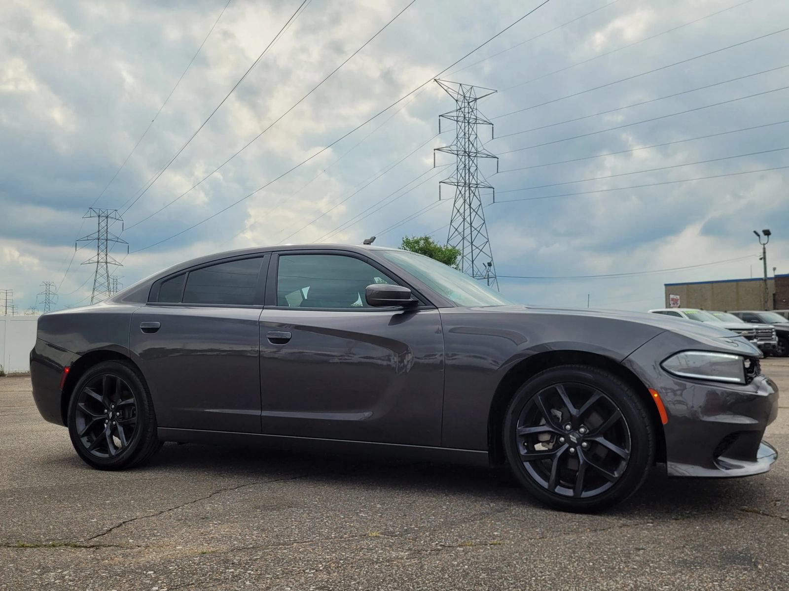 Used 2022 Dodge Charger SXT RWD image 16