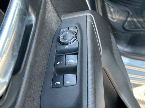 Used 2025 Chevrolet Silverado 1500 Custom w/ LPO, Dark Essentials Package AWD/4WD image 17