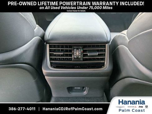 Used 2024 Lexus LS 500 RWD image 16