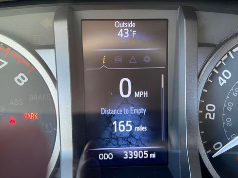 Used 2022 Toyota Tacoma TRD Sport image 5