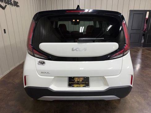 Used 2025 Kia Soul EX FWD image 9