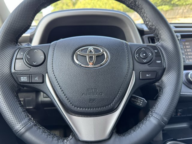 Used 2016 Toyota RAV4 Limited AWD/4WD image 10