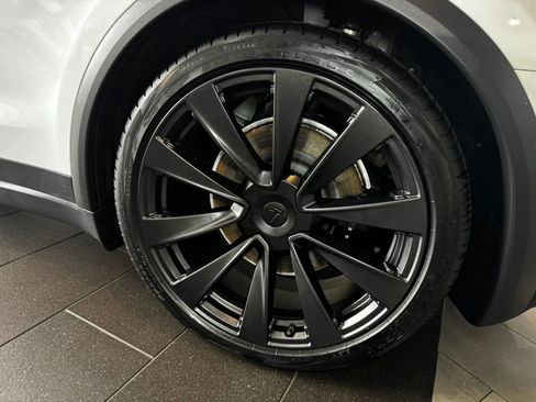 Used 2023 Tesla Model X AWD/4WD image 55