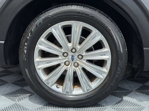 Used 2021 Ford Explorer Limited w/ Equipment Group 301A RWD image 20