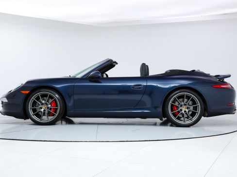 Used 2016 Porsche 911 Carrera S image 2