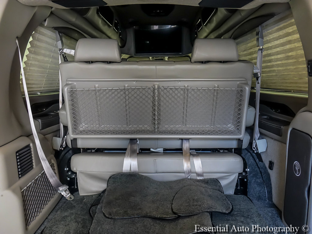 Used 2023 Chevrolet Express 2500 RWD image 17