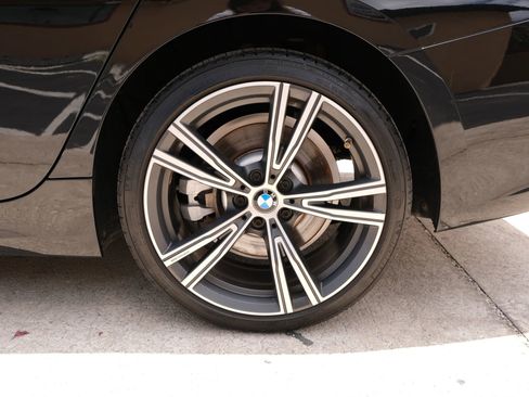 Used 2019 BMW 330i xDrive Sedan AWD/4WD image 18
