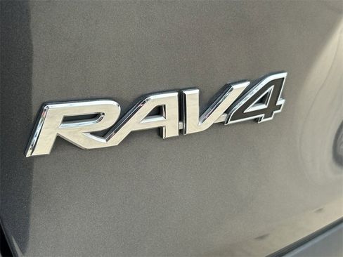 Used 2020 Toyota RAV4 LE image 13