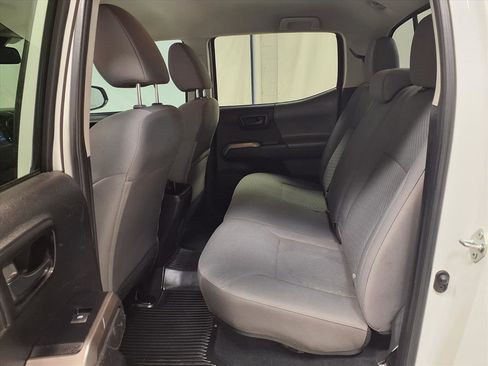 Used 2022 Toyota Tacoma SR5 image 25