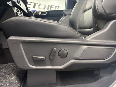 New 2026 Ford Bronco Badlands AWD/4WD image 7