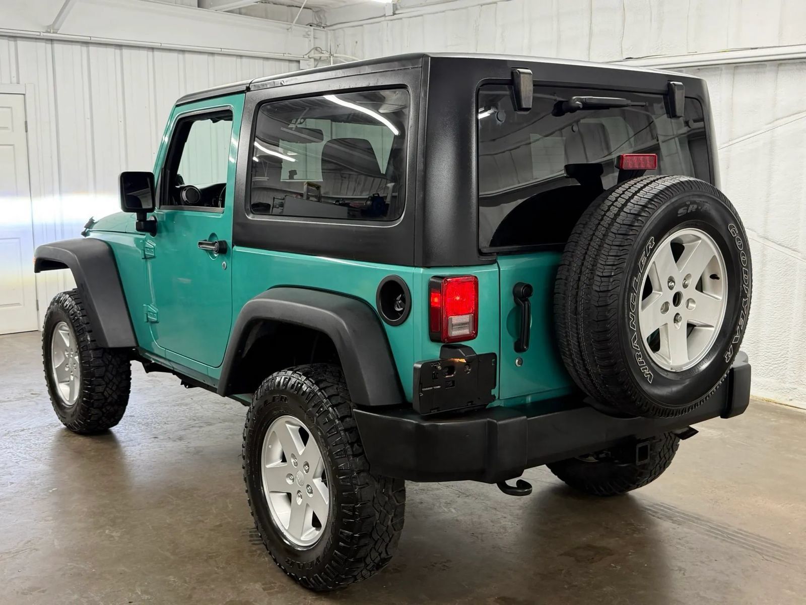 Used 2013 Jeep Wrangler Sport AWD/4WD image 6