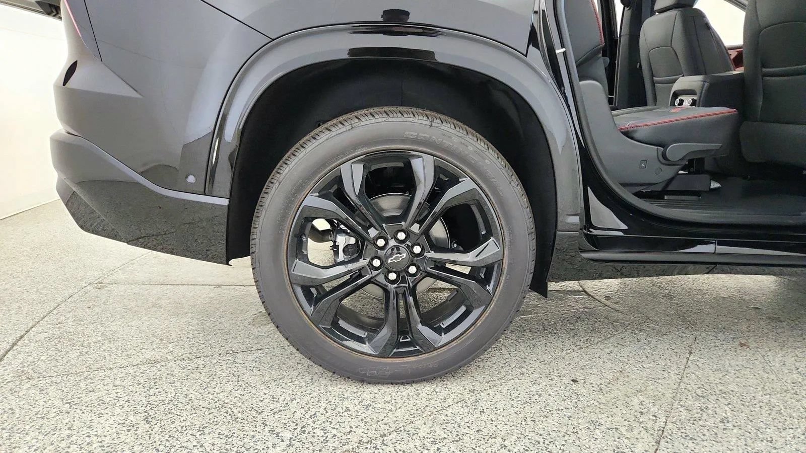 New 2027 Chevrolet Traverse RS AWD/4WD image 36