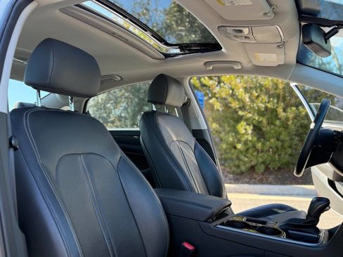 Used 2018 Hyundai Sonata Limited image 17