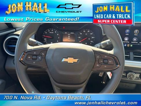 Used 2026 Chevrolet Trax LS image 27