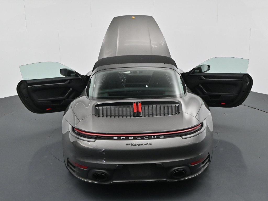 Certified 2023 Porsche 911 Targa 4S AWD/4WD image 17