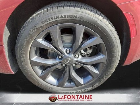 Certified 2020 Chrysler Pacifica Touring-L image 31