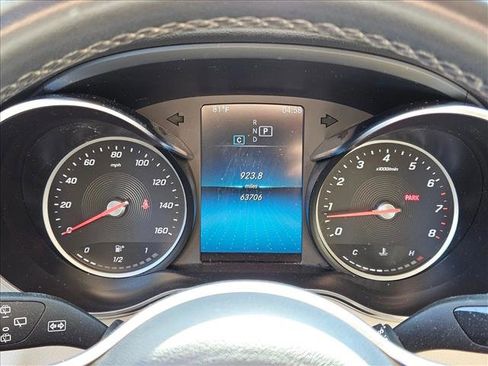 Used 2021 Mercedes-Benz GLC 300 image 11