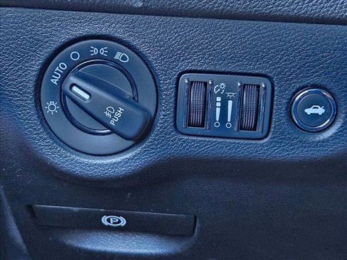 Used 2016 Dodge Challenger R/T Scat Pack image 13