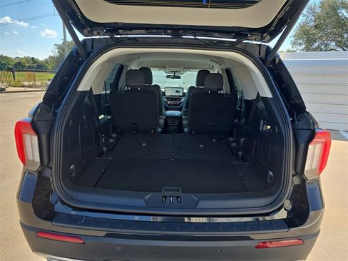 New 2025 Ford Explorer Active w/ Active Comfort Package image 13