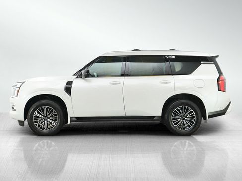 Used 2025 Nissan Armada Platinum AWD/4WD image 2
