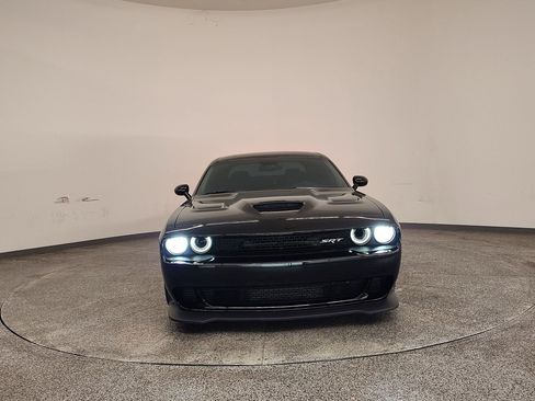 Used 2016 Dodge Challenger SRT Hellcat image 5