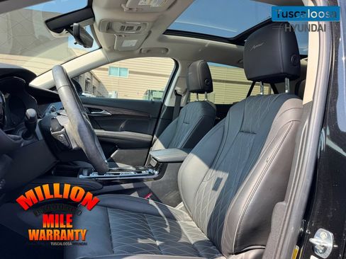 Used 2023 Buick Envision Avenir AWD/4WD image 10