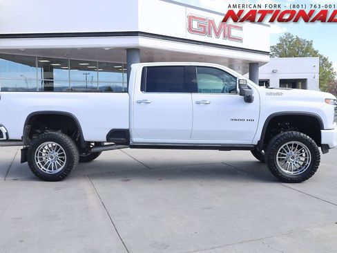 Used 2021 Chevrolet Silverado 3500 High Country w/ Z71 Off-Road Package AWD/4WD image 7