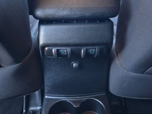 Used 2013 Jeep Wrangler Unlimited Sahara w/ Connectivity Group image 18