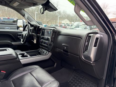 Used 2019 Chevrolet Silverado 3500 LTZ w/ Duramax Plus Package image 52