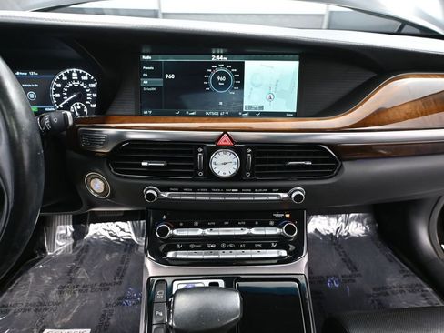 Used 2017 Genesis G90 3.3T Premium image 34