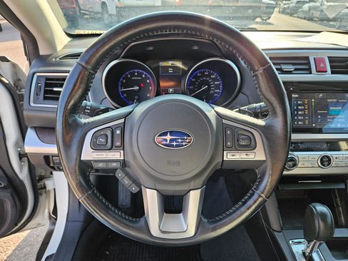 Used 2016 Subaru Outback 2.5i Limited AWD/4WD image 17