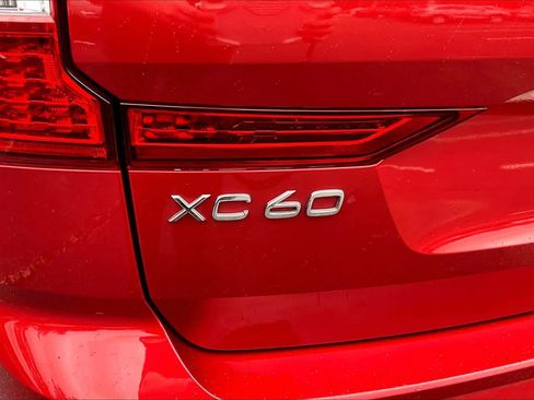 Certified 2023 Volvo XC60 B5 Plus w/ Climate Package image 30