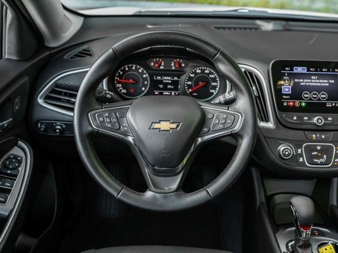 Used 2025 Chevrolet Malibu RS image 25