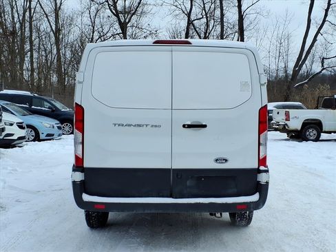 Used 2019 Ford Transit 250 130 Low Roof w/ Exterior Upgrade Package image 5