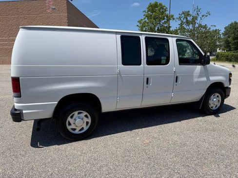 Used 2013 Ford E-250 and Econoline 250 w/ Commercial Cargo Van Pkg RWD image 37