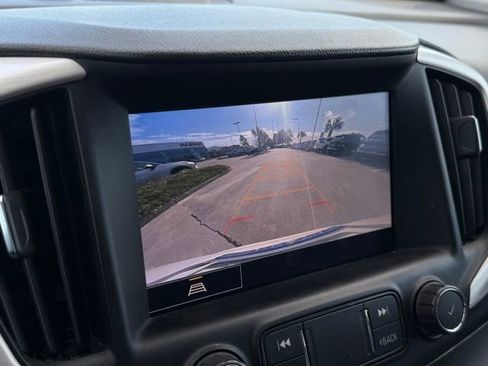 Used 2022 GMC Terrain SLT image 16