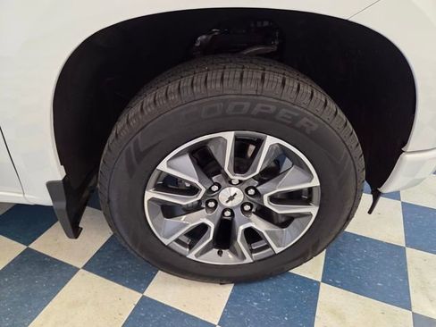 Used 2023 Chevrolet Silverado 1500 RST image 10