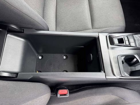Used 2025 Toyota Camry LE FWD image 17