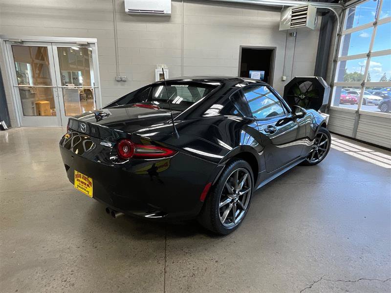 Used 2024 MAZDA MX-5 Miata RF Grand Touring RWD image 5