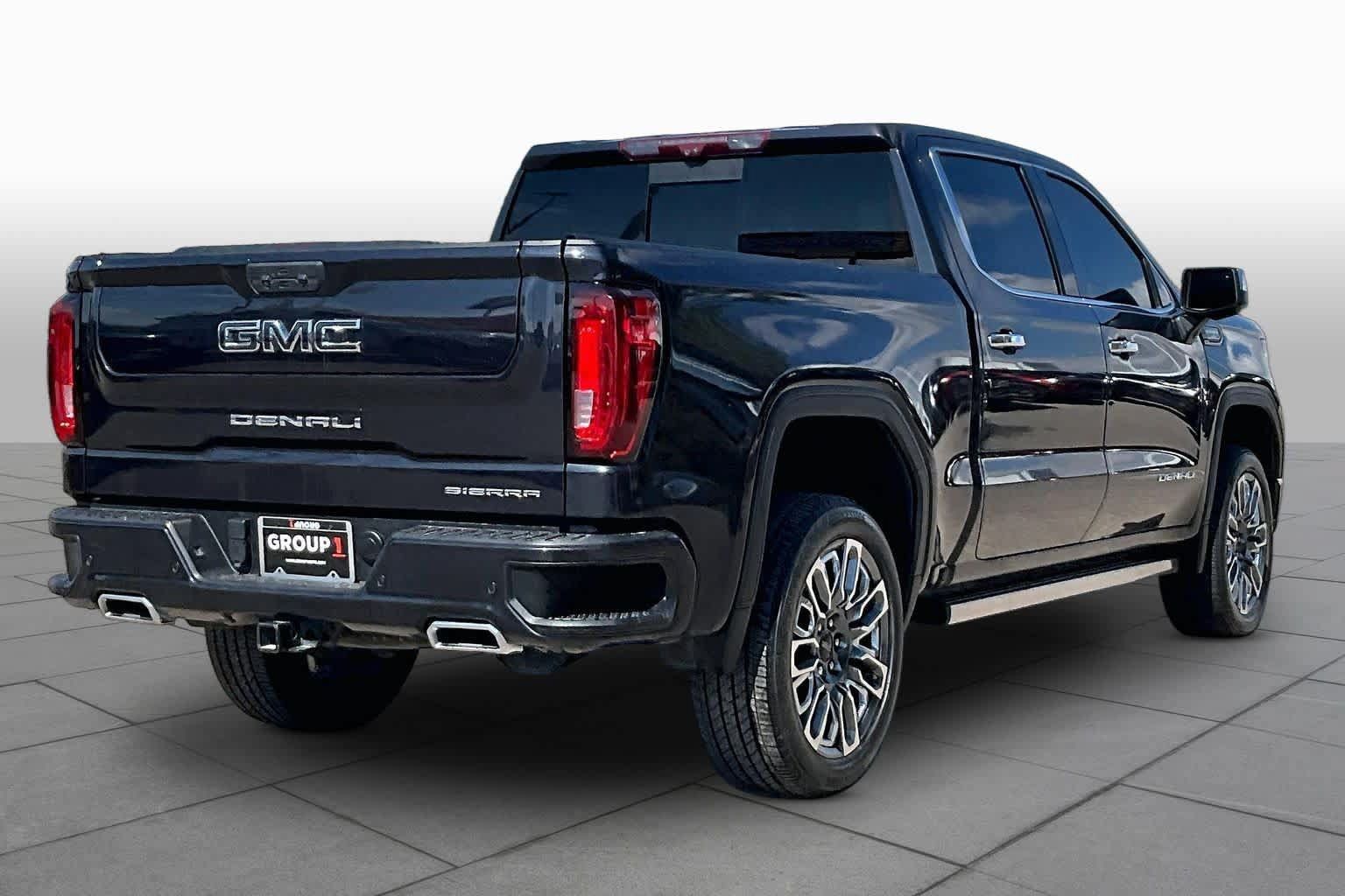 Used 2023 GMC Sierra 1500 Denali Ultimate AWD/4WD image 13