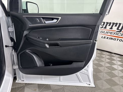 Used 2024 Ford Edge SEL image 25