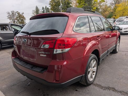 Used 2014 Subaru Outback 2.5i Premium image 14