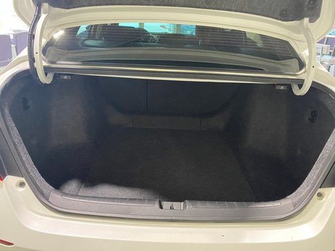Used 2019 Honda Accord EX image 17