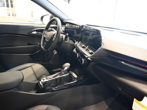 New 2026 Chevrolet Trax RS w/ Sunroof Package FWD image 13