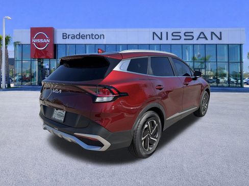 Used 2023 Kia Sportage LX image 5