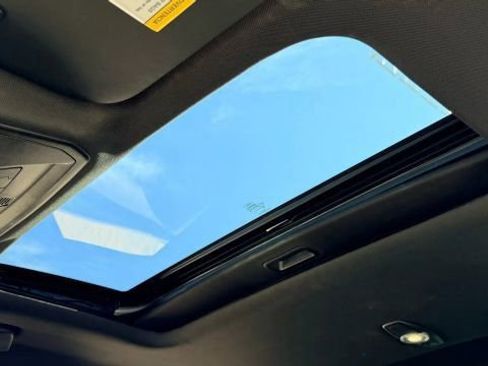 Used 2017 Ford Focus RS image 46