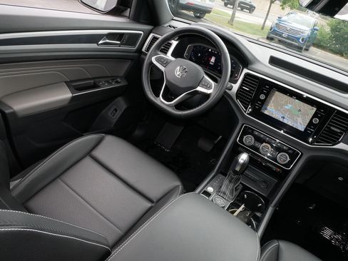 Certified 2023 Volkswagen Atlas Cross Sport SEL AWD/4WD image 9