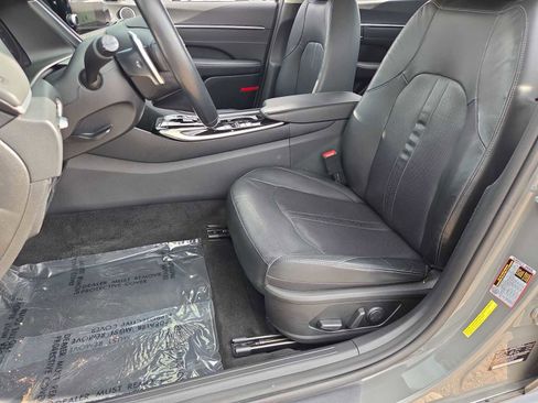 Used 2021 Hyundai Sonata Limited w/ Preferred Accessory Package image 16