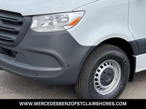 New 2025 Mercedes-Benz Sprinter 2500 image 10